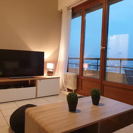 Studio Avec Une Belle Vue Panoramique Sur ! Chambéry