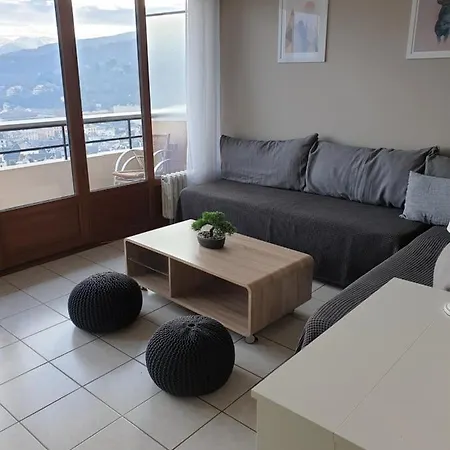 Studio Avec Une Belle Vue Panoramique Sur !